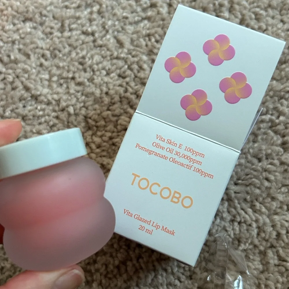 Laneige & Tocobo lip mask bundle.